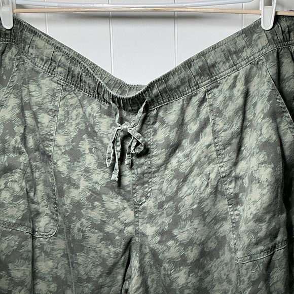 Orvis Camo Green Jogger Pants Women's 2X Casual Outdoor Camping Fishing Hiking - Picture 4 of 11